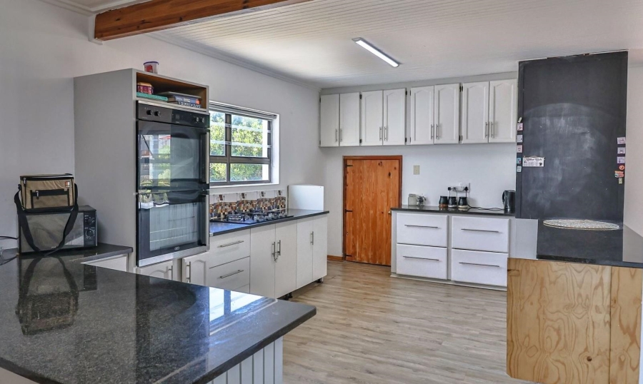 4 Bedroom Property for Sale in De Kelders Western Cape